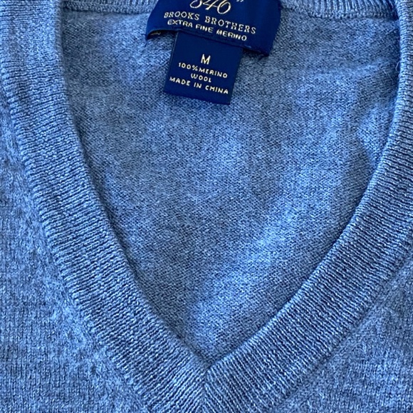 Brooks Brothers 346 Men’s Medium Extra Fine Merino Sweater Vest - Picture 2 of 2